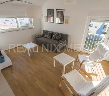 Privlaka- Apartman 76 m2, 2. KAT! 3 SP.SOBE! 90 m do mora! - cover