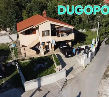 DUGOPOLJE CENTAR KUĆA 200 M2 NA PARCELI 819 M2 -NOVO- - cover