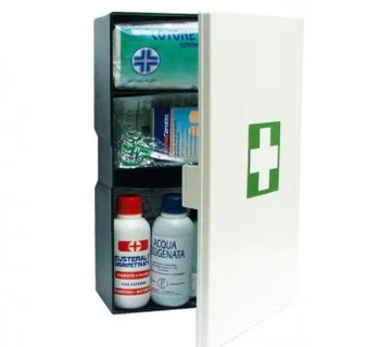 Pun plastični ormarić za prvu pomoć - cover