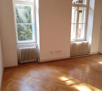 Stan Centar, Trenkova ulica 11, visoko prizemlje, 6-soban, 208.08 m2 - cover