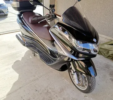 Piaggio X10 500 ABS Executive - cover