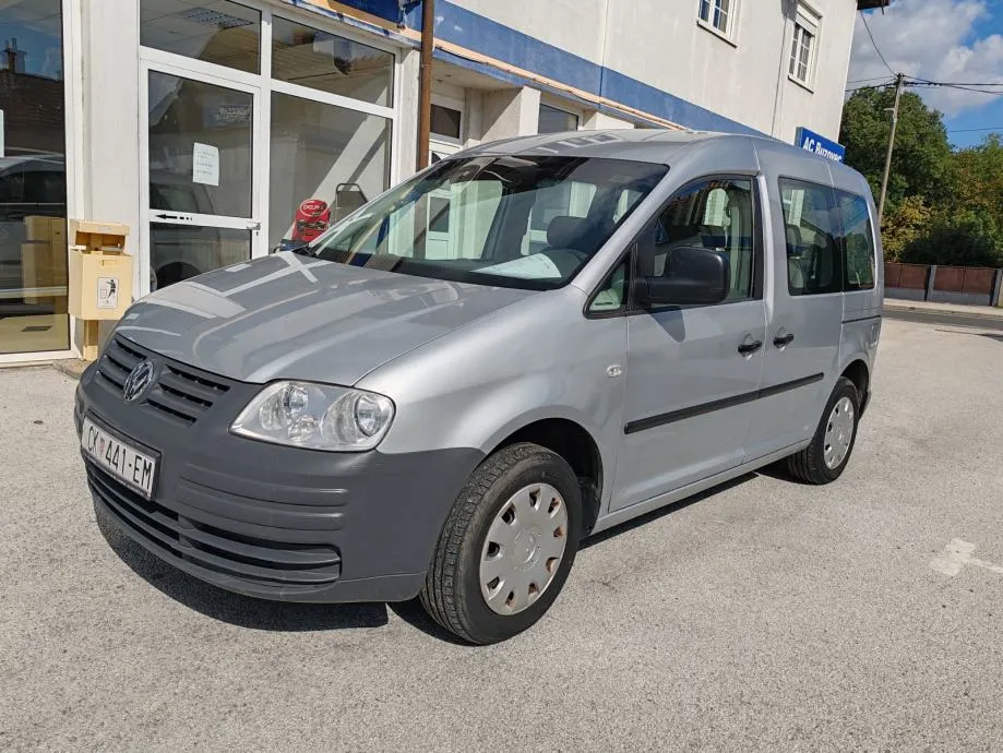 VW Caddy 2,0 SDI - cover