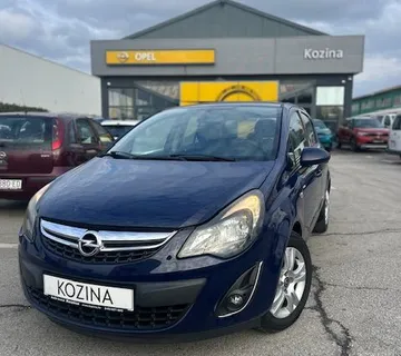 Opel Corsa 1.4 automatik - cover