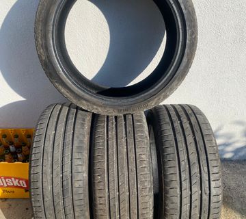 skoro NOVE GUME CONTINENTAL 225/40/18 - cover