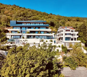 Opatija – Jedinstvena prilika za investitore u centru Opatije s predivnim pogledom