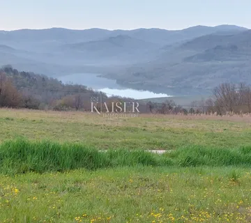 Istra, Motovun-građevinsko zemljište s pogledom na jezero Butoniga - cover