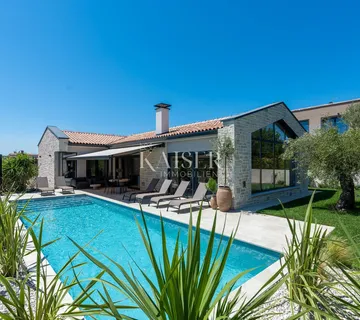 Istra, Poreč - dizajnerska vila s bazenom - 2 km od mora
