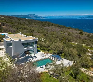 Rabac - luksuzna vila s morem na dlanu, 200 m2 - cover