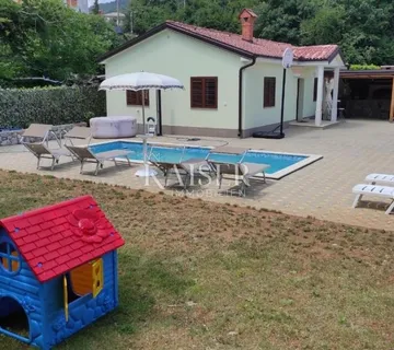 Opatija, Matulji, Rukavac, obiteljska kuća s vanjskim bazenom - cover