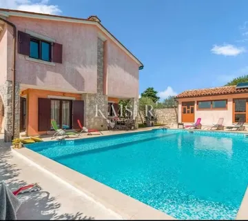 Istra, Barban-rustikalna kuća 190m2 s bazenom