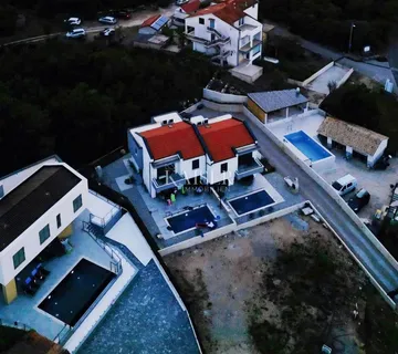 Krk, Risika - dva duplexa, 300 m2, pogled more - Risika, Vrbnik