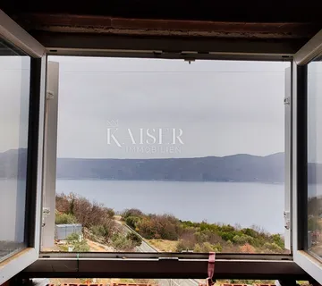 Brseč - kuća s dva dvoetažna stana, 160 m2 - cover