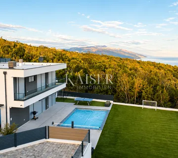 Istra, Rabac - vila s panoramskim pogledom na more, 155 m2 - Labin