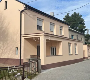 Hreljin - kuća sa 4 stana, 900 m2 okućnice - cover
