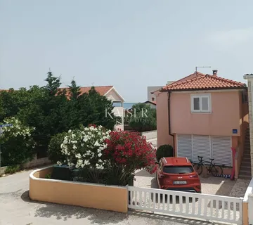Zadar, otok Vir- Kuća s dva apartmana ,  50m od plaže - cover