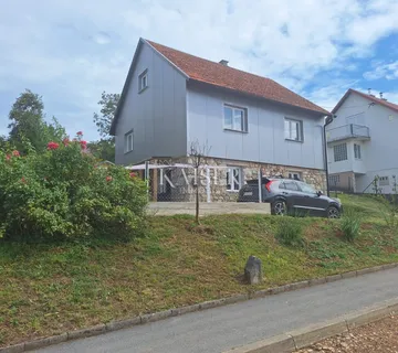 Vrbovsko - samostojeća kuća sa okućnicom, novoadaptirana - Hajdine, Vrbovsko