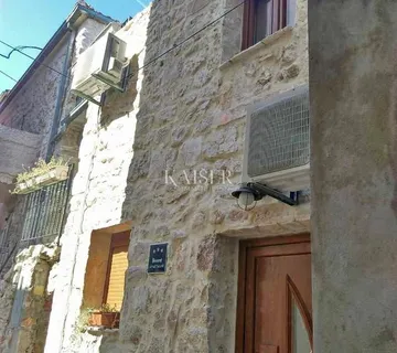Šibenik, Tisno - Apartmanska kuća u nizu - cover