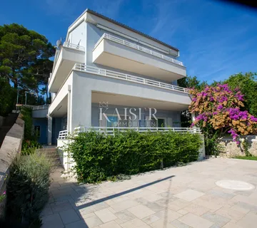 Mali Lošinj, prekrasna vila na odličnoj lokaciji