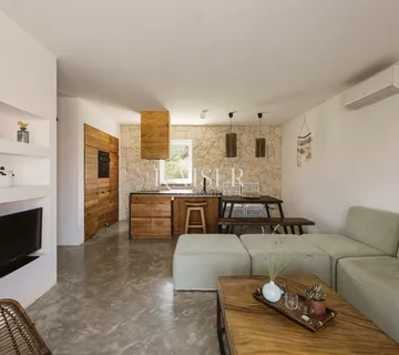 Otok Lošinj, Nerezine, stan od 83 m² - cover