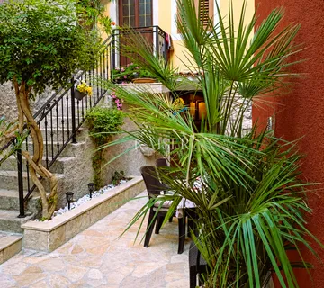 Cres, kuća u povijesnoj jezgri 85 m²