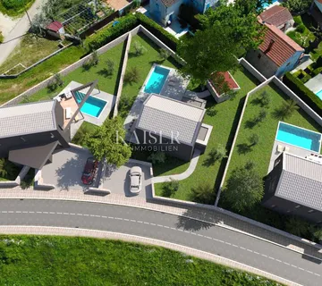 Istra - Lovreč, nova kuća sa bazenom 02 - Sveti Lovreč Pazenatički