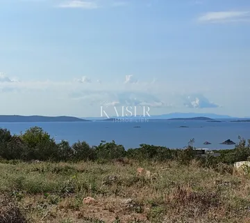 Seget Donji - Građevinsko zemljište s panoramskim pogledom na more - Seget Donji, Seget