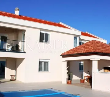 Otok Šolta, Stomorska -  kuća 30 m od mora - cover