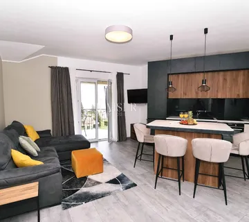 Opatija - luksuzan stan 55m2, 1S+DB sa parkingom