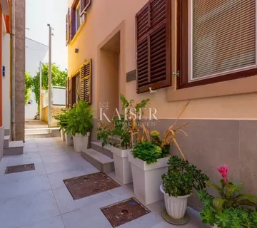 Mali Lošinj, kuća 110 m2 na odličnoj lokaciji - cover