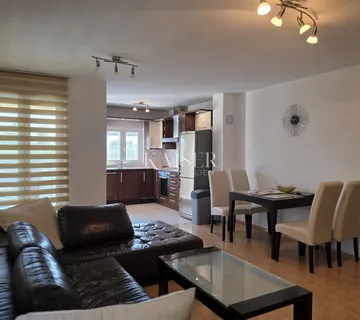 Istra - Poreč, stan za najam sa tri spavaće sobe