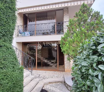 Matulji, obiteljska kuća, tri stambene jedinice, garaža - cover