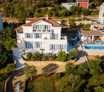 Cres - predivna vila s bazenom