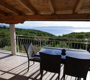 Rabac - apartmanska kuća s bazenom, 500 m2 - cover