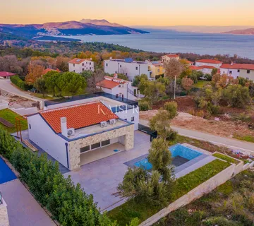 Istra, Rabac - prilika, vila s panoramskim pogledom na more, 160 m2 - cover