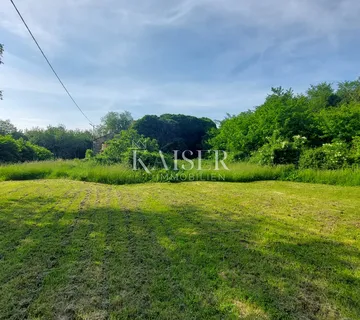 Istra, Grožnjan, okolica - građevinsko zemljište 1.600m2 - cover
