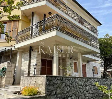 Opatija, Volosko – Obiteljska vila s pogledom na more - cover