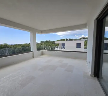 Vodice, Šibenik - Elitan trosobni stan s panoramskim pogledom na more (S5)