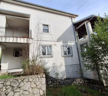 Opatija, Bregi, samostojeća kuća na 3 etaže iznad Opatije, pogled na more, 800 m2 okućnice - cover