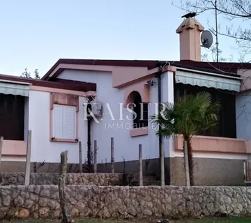 Kuća, Njivice, otok Krk, prvi red do mora - Njivice, Omišalj