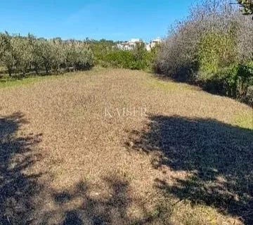 Istra, Premantura - građevinsko zemljište na izvrsnoj lokaciji - Premantura, Medulin