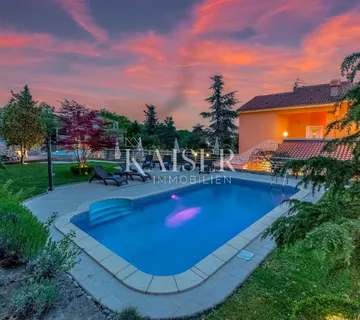 Lovran – Apartmanska vila s velikim zemljištem i projektom za boutique hotel - cover