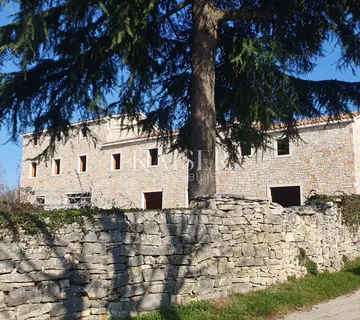 Istra - Lovreč, kamena roh bau vila pogled more - Sveti Lovreč Pazenatički