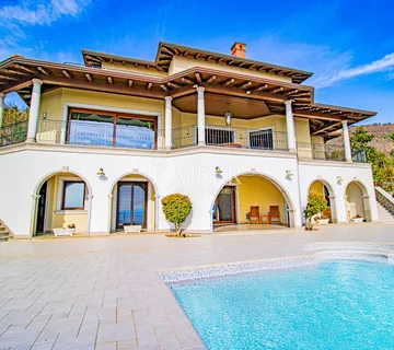 Opatijska rivijera, impozantna vila s panoramskim pogledom na more - cover