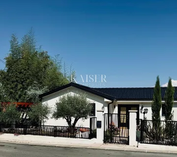 Opatija, Lovran – Novoizgrađena obiteljska kuća s pogledom na more - cover