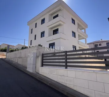 Rijeka – Istočni Prigrad | Novogradnja S 3 Stambene Jedinice | Visoki Roh-Bau | Bazen I Pogled Na More - Krasica, Bakar