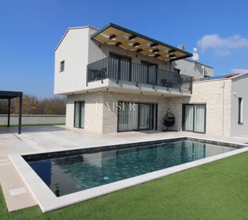 Istra - Poreč, predivna vila s bazenom, moderan dizajn. - cover