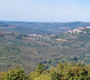 Istra, Motovun- građevinsko zemljište s predivnim panoramskim pogledom