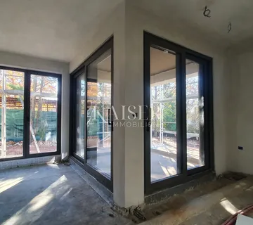 Istra - Poreč, stan u prizemlju 3 km od mora - cover