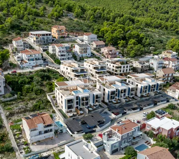 Trogir, Čiovo - luksuzni apartman pored mora 52,04 m2 - Žedno, Trogir