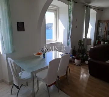 Mali Lošinj, trosoban stan sa pogledom na more